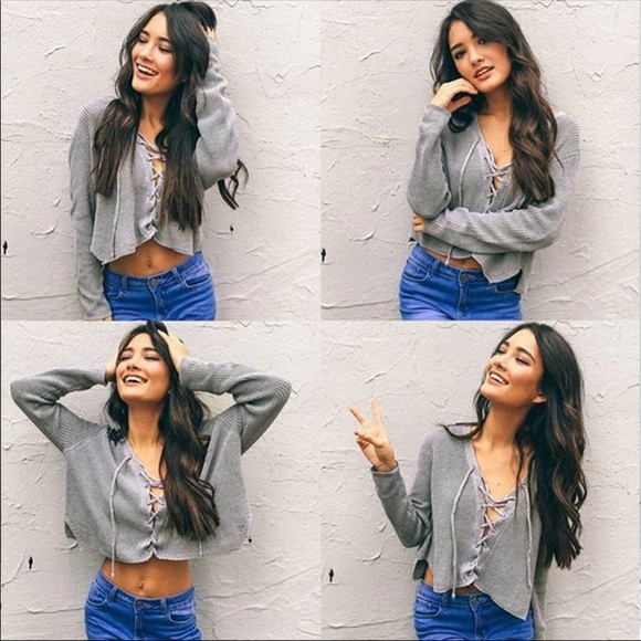 Fun knitted cropped sweater - Picture 1 of 6